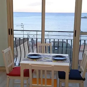 Donna Sicilia Giardini Naxos