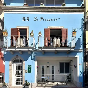 Couette-café La Piazzetta, Giardini-Naxos